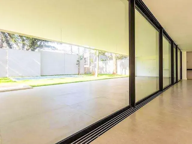 Sobrado com 935m² 4 quartos e 5 banheiros, à venda, no bairro Chácara Santo Antônio em São Paulo