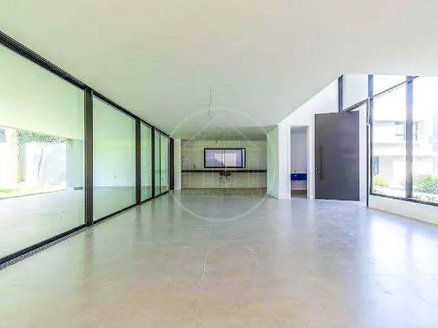 Sobrado com 935m² 4 quartos e 5 banheiros, à venda, no bairro Chácara Santo Antônio em São Paulo