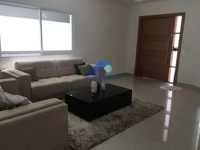 Sobrado com 253m² 4 quartos e 3 banheiros, à venda, no bairro Urbanova em São José dos Campos