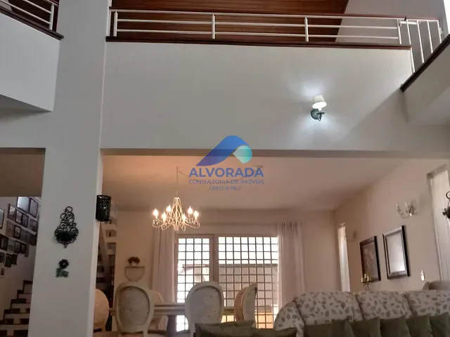 Sobrado com 450m² 4 quartos e 6 banheiros, à venda, no bairro Jardim Alvorada em São José dos Campos