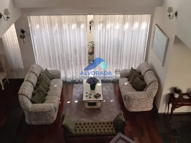 Sobrado com 450m² 4 quartos e 6 banheiros, à venda, no bairro Jardim Alvorada em São José dos Campos