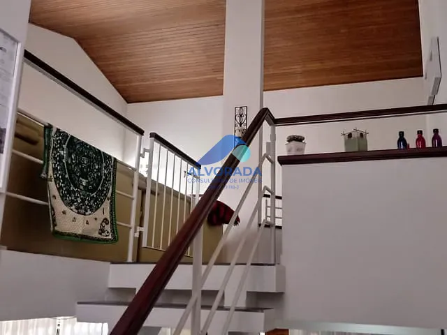 Sobrado com 450m² 4 quartos e 6 banheiros, à venda, no bairro Jardim Alvorada em São José dos Campos