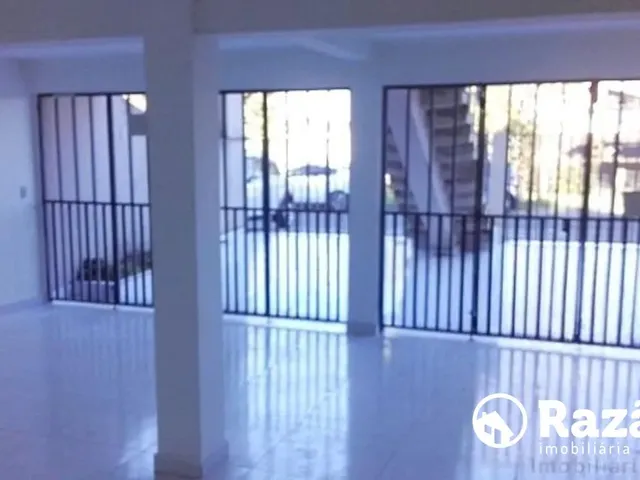 Sobrado 3 quartos e 2 banheiros, para alugar, no bairro Juvevê em Curitiba