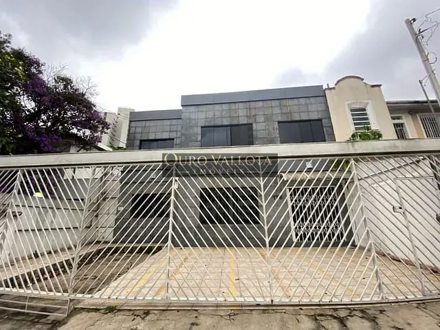 Sobrado com 250m², para alugar, no bairro Vila Clementino	 em São Paulo