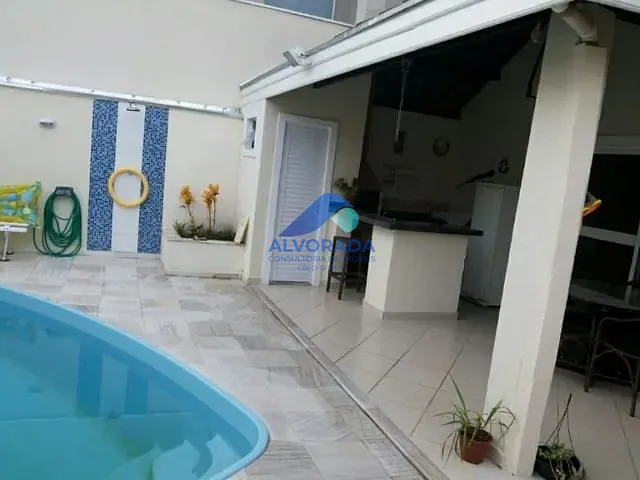 Sobrado com 307m² 4 quartos e 6 banheiros, à venda, no bairro Urbanova em São José dos Campos