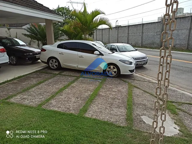 Sobrado com 307m² 4 quartos e 6 banheiros, à venda, no bairro Urbanova em São José dos Campos