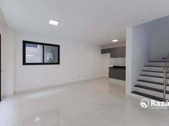 Casa 4 quartos e 5 banheiros, para alugar, no bairro Jardim das Américas em Curitiba