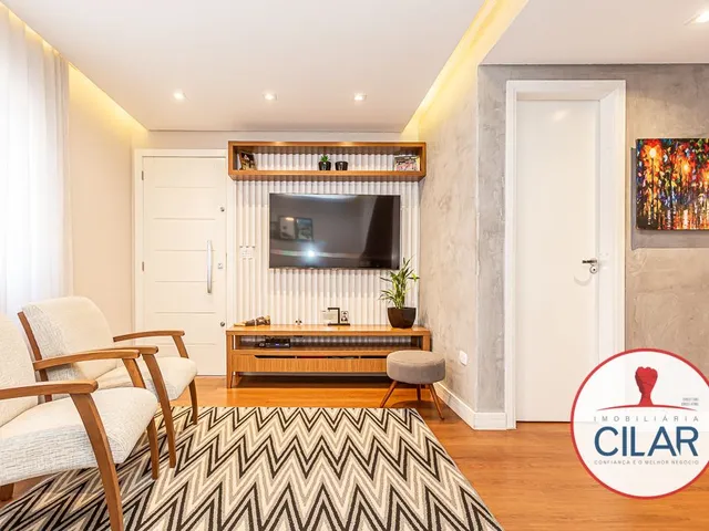 Casa 3 quartos e 1 banheiro, à venda, no bairro Boa Vista em Curitiba