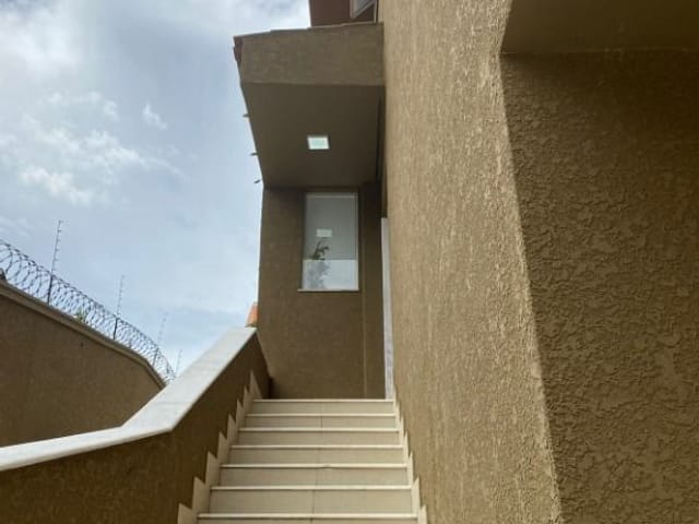 Sobrado com 476m² 4 quartos e 5 banheiros, à venda, no bairro City Bussocaba em Osasco