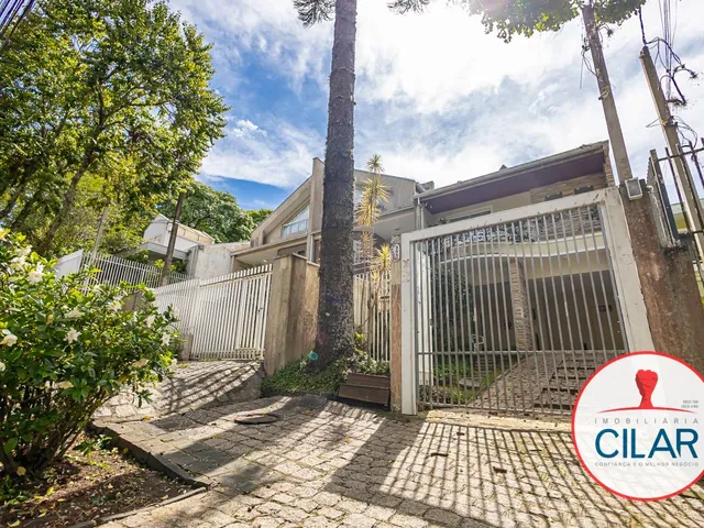 Sobrado 4 quartos e 5 banheiros, à venda, no bairro São Francisco em Curitiba