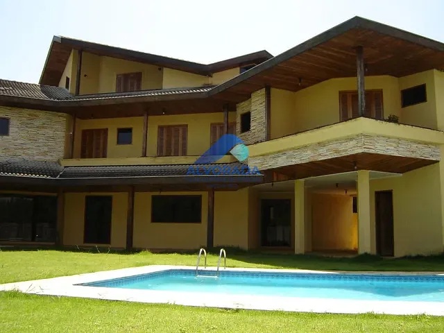 Sobrado com 1000m² 5 quartos e 6 banheiros, à venda, no bairro Conjunto Residencial Esplanada do Sol em São José dos Campos