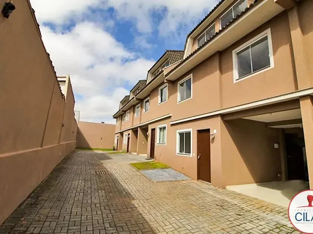 Sobrado 3 quartos e 3 banheiros, para alugar, no bairro Cachoeira em Curitiba