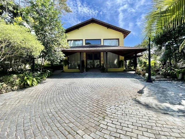 Sobrado com 1923m² 7 quartos e 8 banheiros, à venda, no bairro Palos Verdes em Cotia
