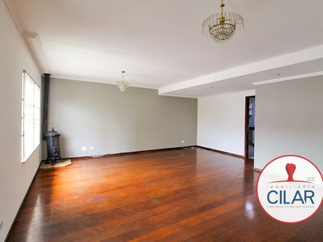 Sobrado 3 quartos e 3 banheiros, para alugar, no bairro Vila Izabel em Curitiba