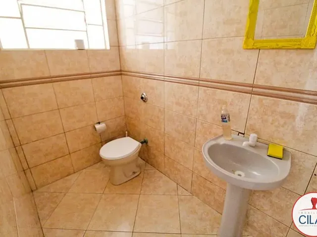 Casa 3 quartos e 2 banheiros, para alugar, no bairro Alto Boqueirão em Curitiba