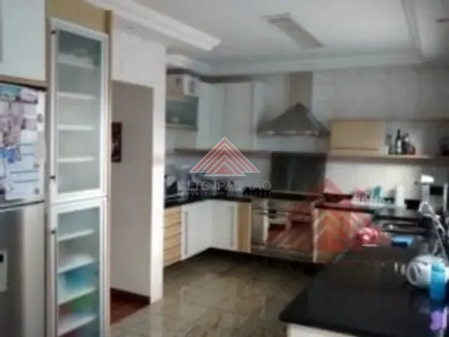 Sobrado 3 quartos e 3 banheiros, à venda, no bairro Jardim Pedroso em Mauá