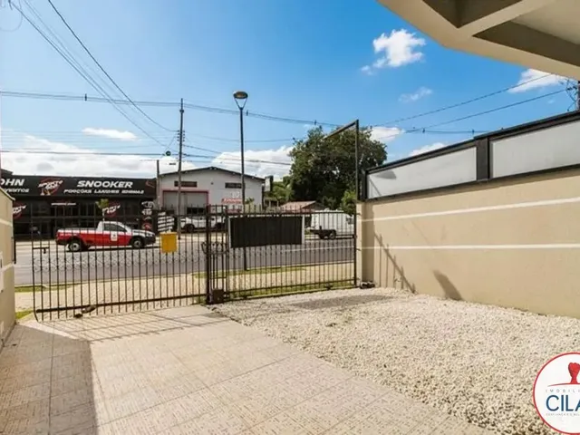 Sobrado 3 quartos e 1 banheiro, para alugar, no bairro Tarumã em Curitiba