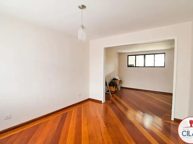Sobrado 3 quartos e 1 banheiro, para alugar, no bairro Tarumã em Curitiba