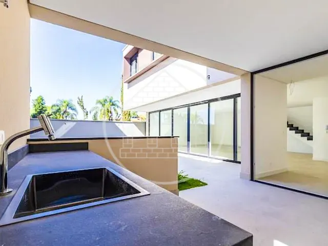 Sobrado com 531m² 4 quartos e 5 banheiros, à venda, no bairro Jardim Cordeiro em São Paulo