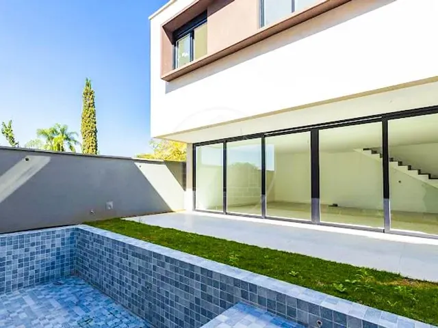 Sobrado com 531m² 4 quartos e 5 banheiros, à venda, no bairro Jardim Cordeiro em São Paulo