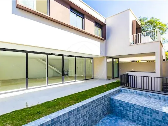 Sobrado com 531m² 4 quartos e 5 banheiros, à venda, no bairro Jardim Cordeiro em São Paulo