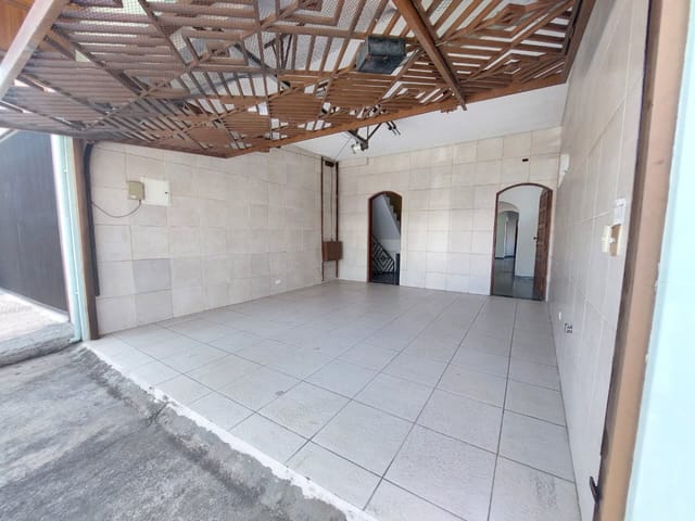 Sobrado com 196m² 2 quartos e 3 banheiros, à venda, no bairro Vila Guarani (Z Sul) em São Paulo