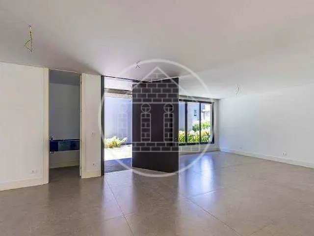 Sobrado com 838m² 4 quartos e 5 banheiros, à venda, no bairro Chácara Santo Antônio em São Paulo