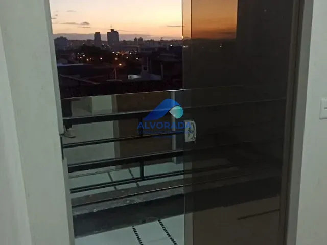 Sobrado 2 quartos e 3 banheiros, à venda, no bairro Centro em Jacareí