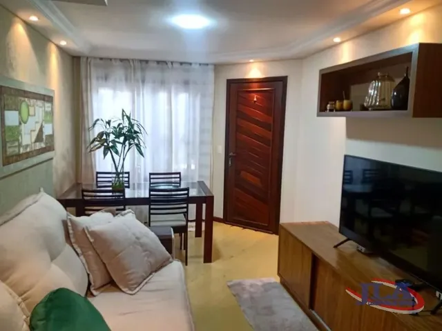 Sobrado 3 quartos e 2 banheiros, à venda, no bairro Barreirinha em Curitiba
