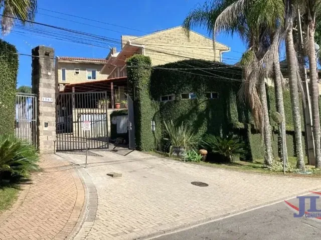 Sobrado 3 quartos e 3 banheiros, para alugar, no bairro Barreirinha em Curitiba