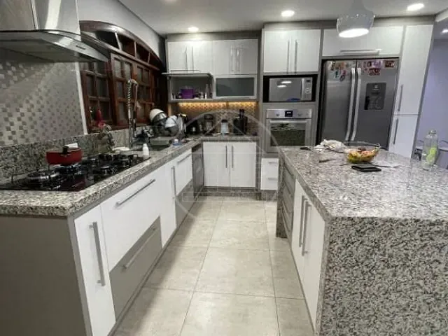 Sobrado com 133m² 3 quartos e 4 banheiros, à venda, no bairro Jardim Cliper em São Paulo