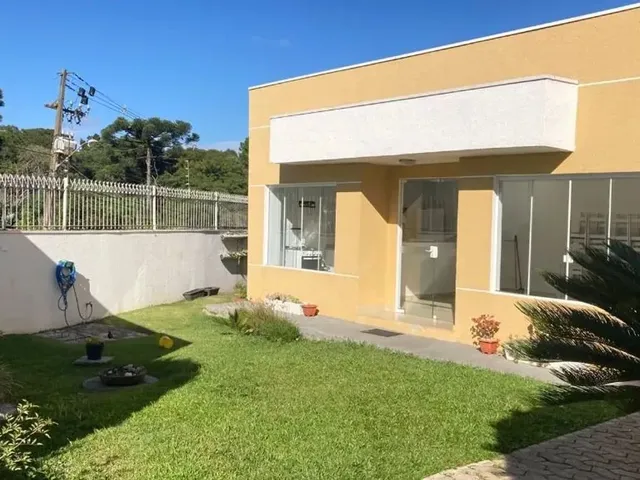 Sobrado 3 quartos e 2 banheiros, para alugar, no bairro Taboão em Curitiba
