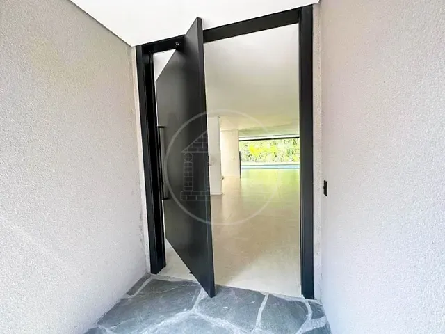 Sobrado com 828m² 4 quartos e 1 banheiro, à venda, no bairro Chácara Santo Antônio em São Paulo