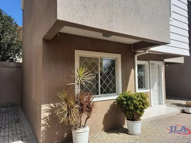 Casa 3 quartos e 3 banheiros, para alugar, no bairro Pilarzinho em Curitiba