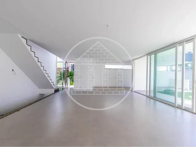 Sobrado com 427m² 4 quartos e 1 banheiro, à venda, no bairro Campo Belo em São Paulo