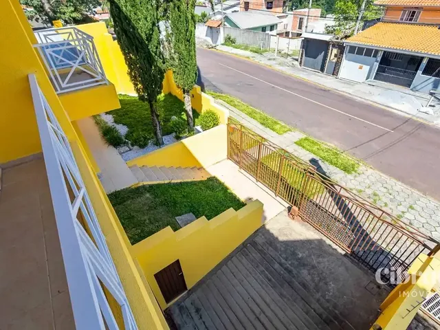 Sobrado 3 quartos e 3 banheiros, à venda, no bairro Vista Alegre em Curitiba
