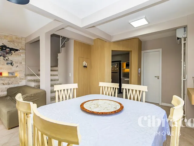 Casa 3 quartos e 3 banheiros, à venda, no bairro Bacacheri em Curitiba