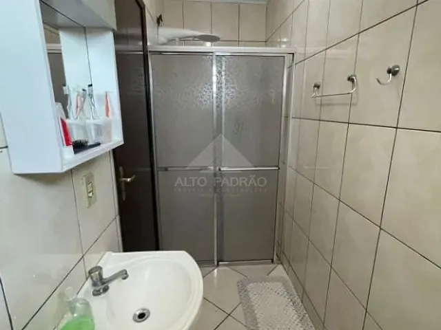 Sobrado com 250m² 3 quartos e 2 banheiros, à venda, no bairro Vila Bocaina em Mauá