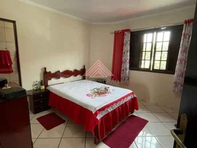 Sobrado com 250m² 3 quartos e 2 banheiros, à venda, no bairro Vila Bocaina em Mauá