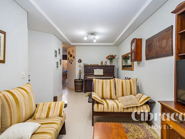 Sobrado 4 quartos e 4 banheiros, à venda, no bairro Jardim Social em Curitiba