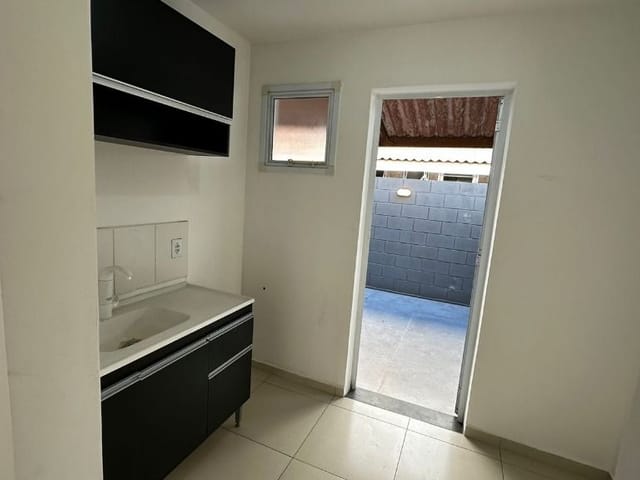 Sobrado com 59m² 2 quartos e 2 banheiros, à venda, no bairro Água Espraiada em Cotia