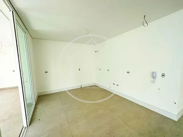 Sobrado com 450m² 4 quartos e 1 banheiro, à venda, no bairro Campo Belo em São Paulo