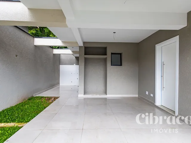 Sobrado 3 quartos e 2 banheiros, à venda, no bairro Abranches em Curitiba