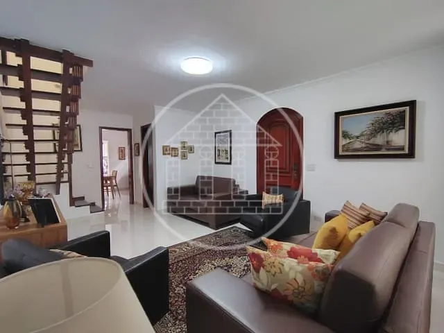 Sobrado com 135m² 3 quartos e 3 banheiros, à venda, no bairro Jardim das Camélias (Zona Sul) em São Paulo