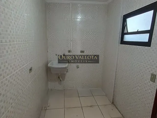 Sobrado 3 quartos e 2 banheiros, para alugar, no bairro Vila Zelina em São Paulo