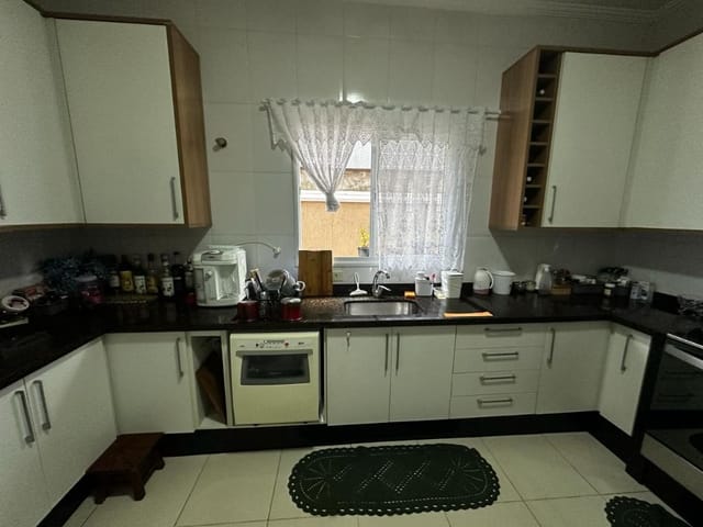 Sobrado com 100m² 3 quartos e 2 banheiros, à venda, no bairro Jardim Nova Coimbra em Cotia