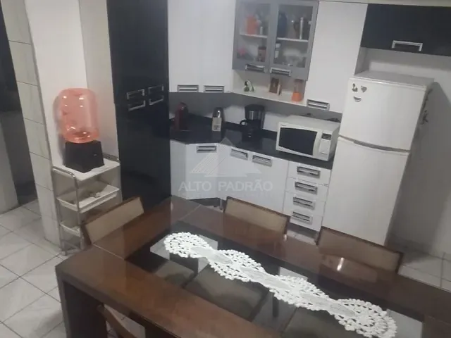 Sobrado com 184m² 3 quartos e 3 banheiros, à venda, no bairro Jardim Anchieta em Mauá