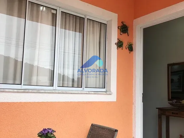 Sobrado com 89m² 2 quartos e 1 banheiro, à venda, no bairro Massaguaçu em Caraguatatuba