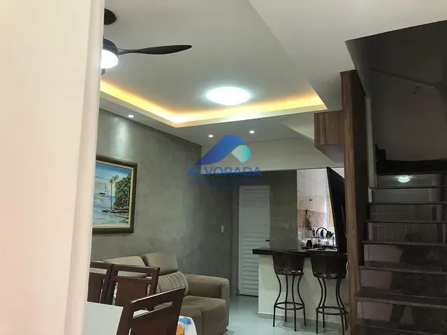 Sobrado com 89m² 2 quartos e 1 banheiro, à venda, no bairro Massaguaçu em Caraguatatuba