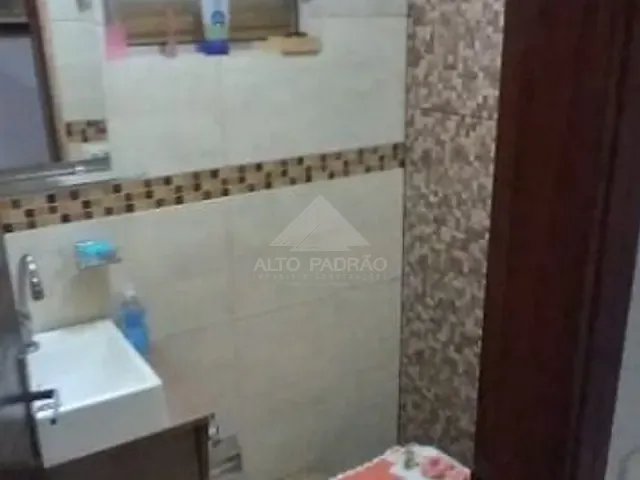 Sobrado com 125m² 2 quartos e 1 banheiro, à venda, no bairro Vila Bocaina em Mauá